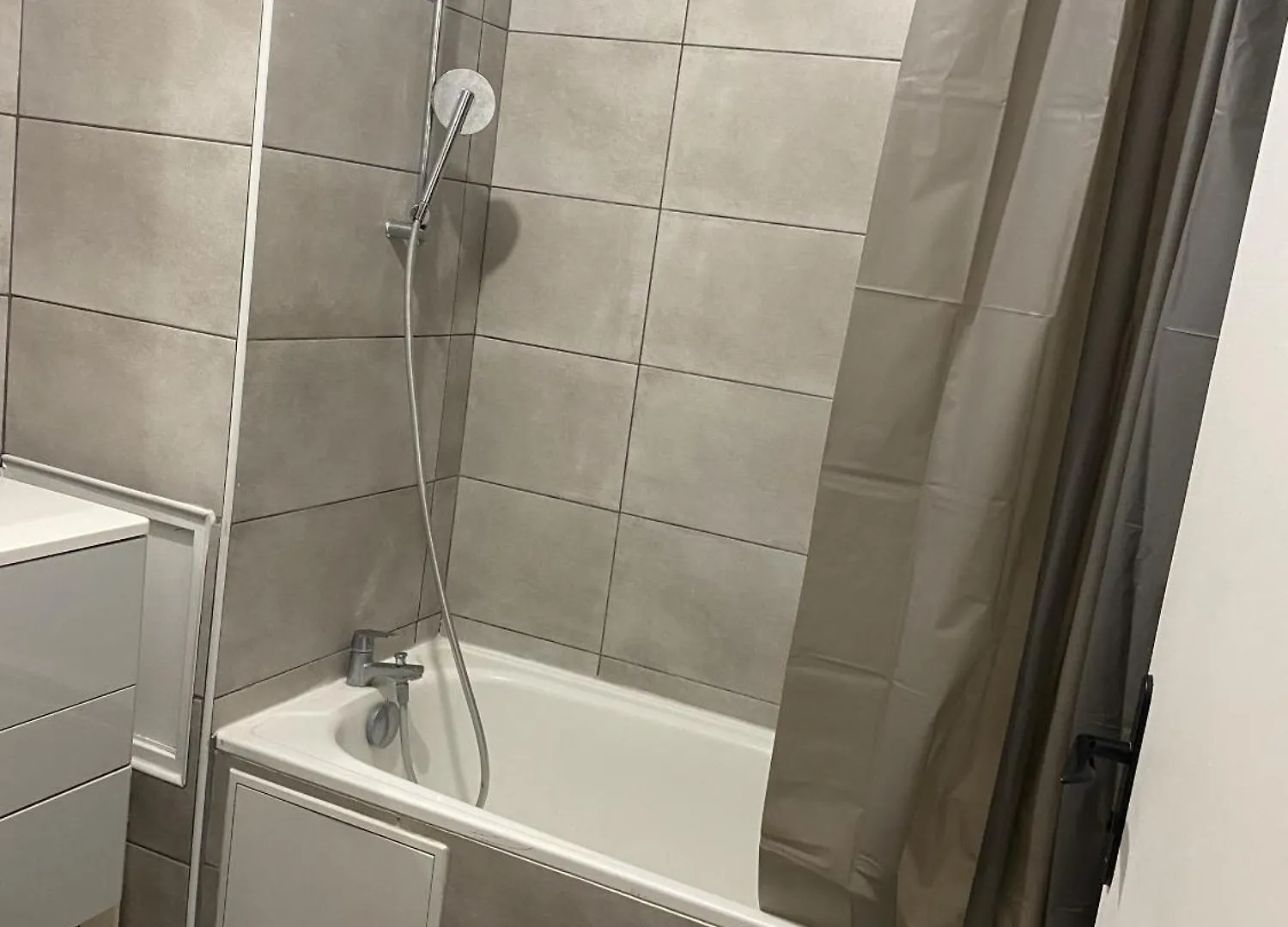 Chambre Dans Duplex - Paris 12 בית הארחה